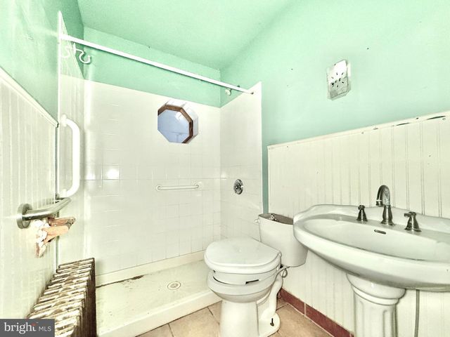 830 N TUCKAHOE RD, Williamstown, NJ 08094