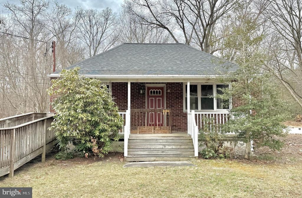 830 N TUCKAHOE RD, Williamstown, NJ 08094