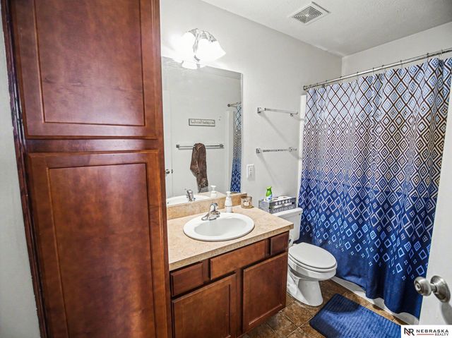 1510 Latham Street, Lincoln, NE 68521