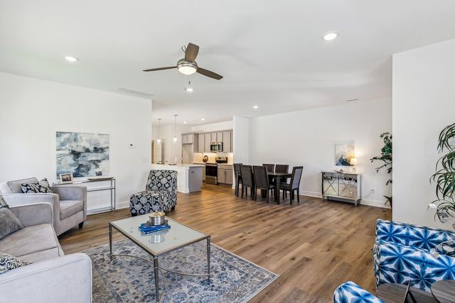 419 E Park Pl, Andover, KS 67002