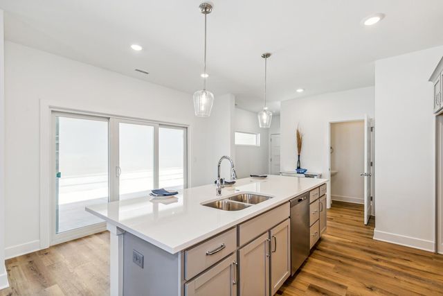 419 E Park Pl, Andover, KS 67002