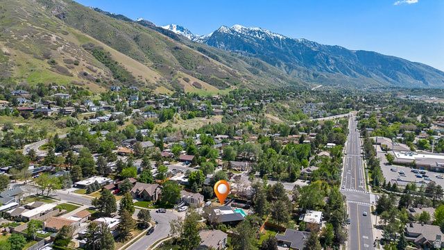 3545 E AVONDALE DR, Cottonwood Heights, UT 84121