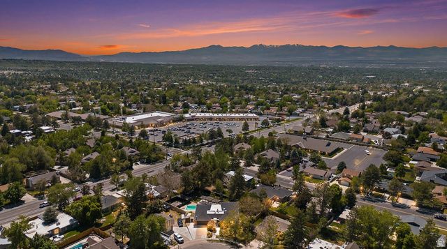 3545 E AVONDALE DR, Cottonwood Heights, UT 84121