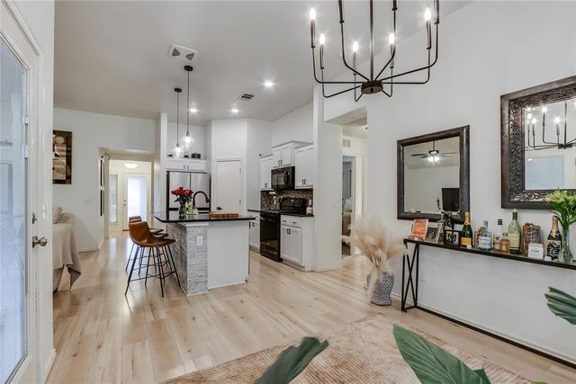 216 Evermore Lane, Yukon, OK 73099