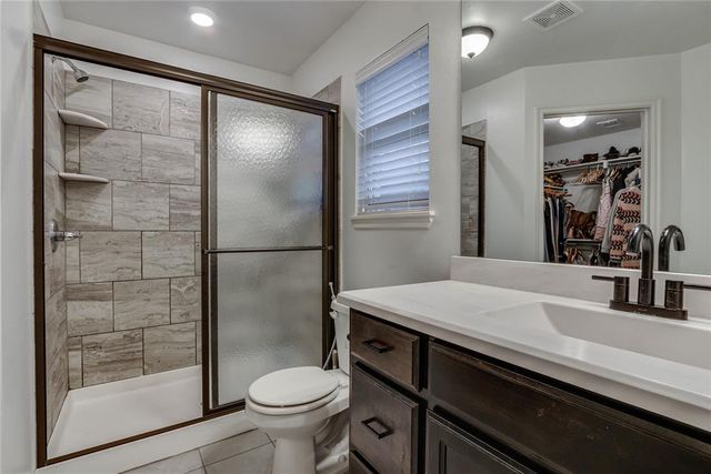 216 Evermore Lane, Yukon, OK 73099