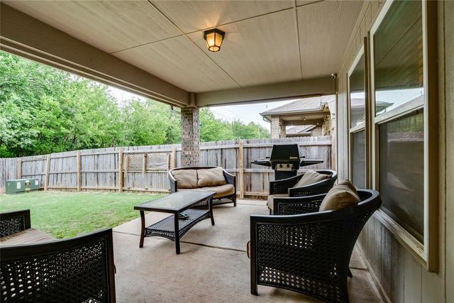 216 Evermore Lane, Yukon, OK 73099