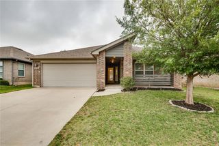 216 Evermore Lane, Yukon, OK 73099