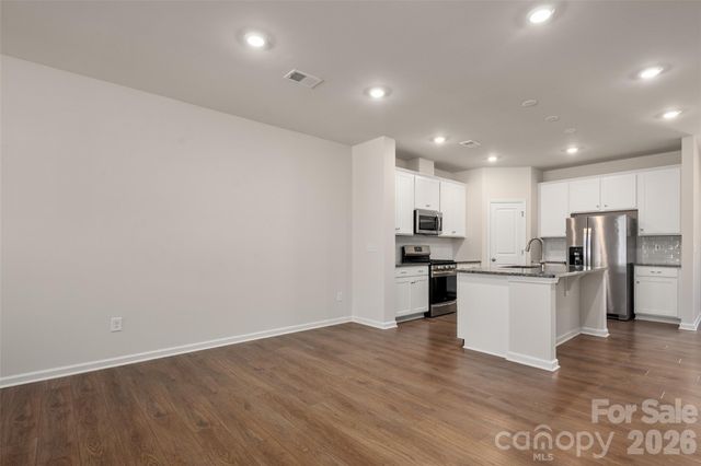 15740 Country House Street, Charlotte, NC 28273