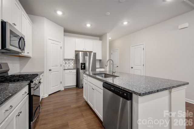15740 Country House Street, Charlotte, NC 28273