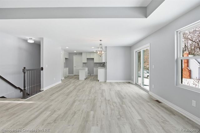 3120 Roma Court, Wixom, MI 48393