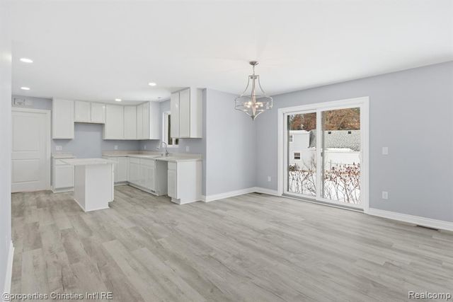 3120 Roma Court, Wixom, MI 48393