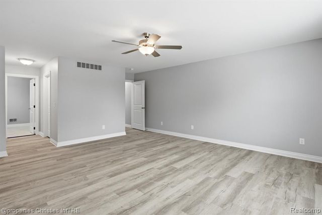 3120 Roma Court, Wixom, MI 48393