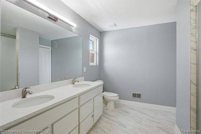 3120 Roma Court, Wixom, MI 48393
