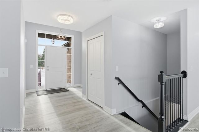3120 Roma Court, Wixom, MI 48393