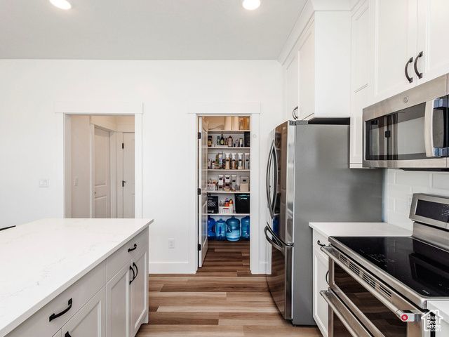 374 W ROPELATO DR, Nibley, UT 84321