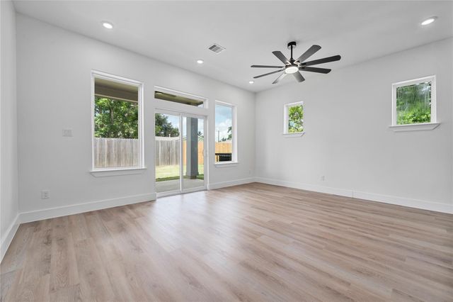 4519 Teton Street, Houston, TX 77051
