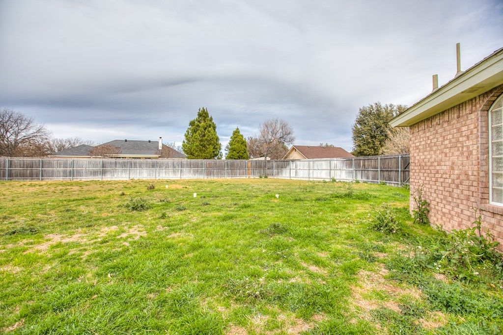 Image 28 of property listing at 1412 Doral Ct, San Angelo, TX 76904