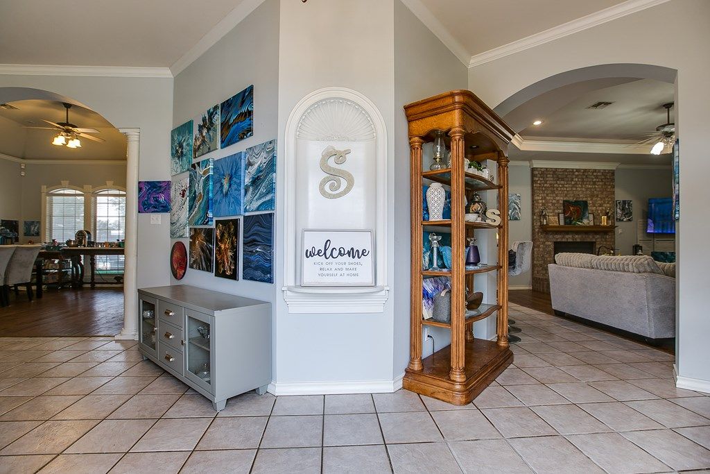 Image 4 of property listing at 1412 Doral Ct, San Angelo, TX 76904