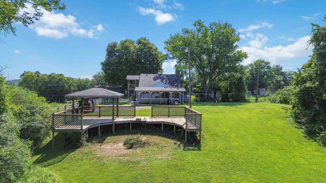 1715 Hwy 790, Bronston, KY 42518