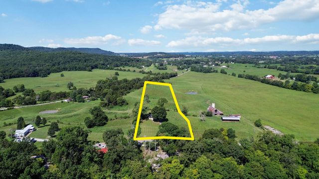1715 Hwy 790, Bronston, KY 42518