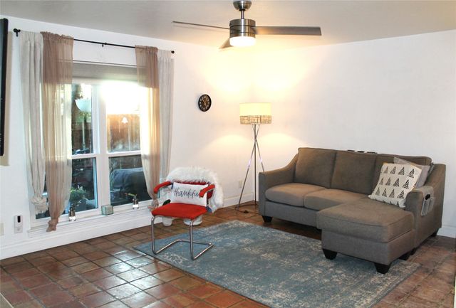 2702 Douglas Avenue 106, Dallas, TX 75219