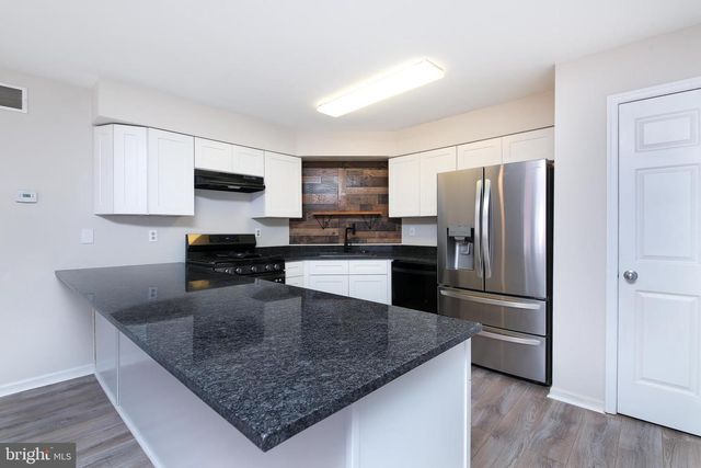 200 DYLAN DR, Lansdale, PA 19446