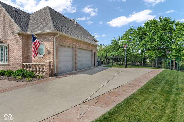 5874 Shallow Water Lane, Bargersville, IN 46106