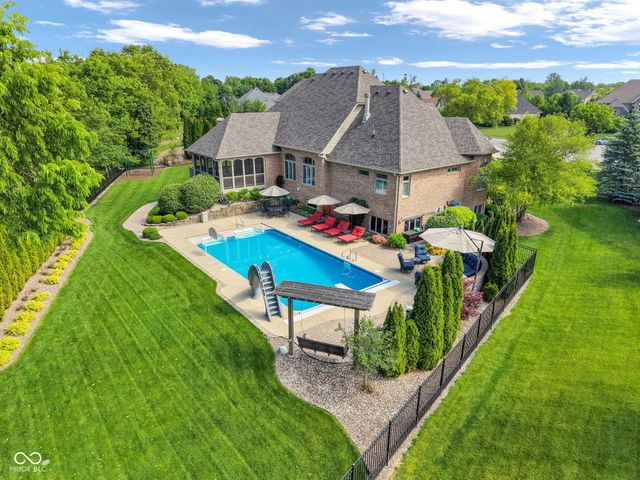 5874 Shallow Water Lane, Bargersville, IN 46106