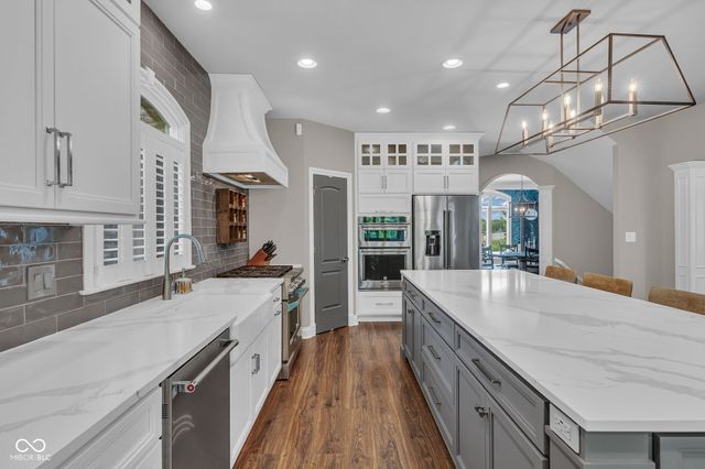 5874 Shallow Water Lane, Bargersville, IN 46106