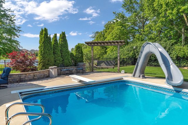 5874 Shallow Water Lane, Bargersville, IN 46106