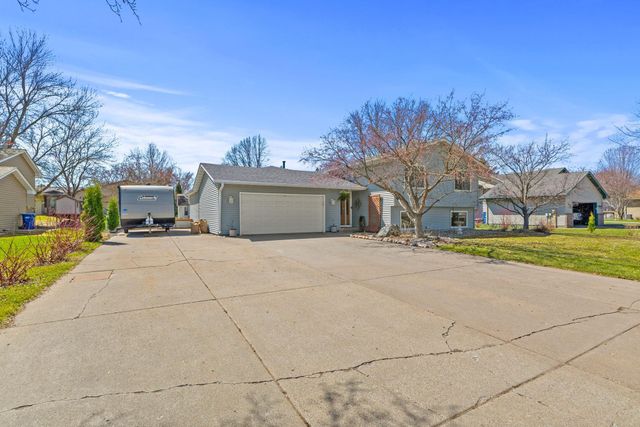8019 122nd Lane N, Champlin, MN 55316
