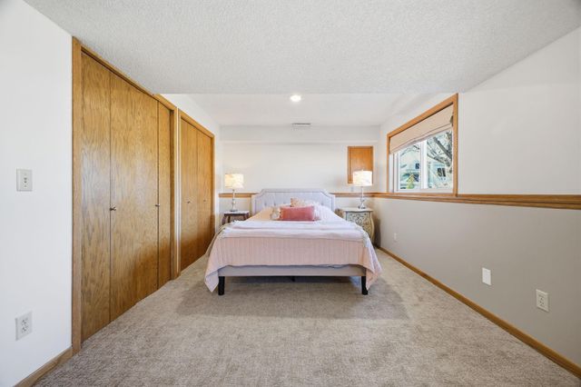 8019 122nd Lane N, Champlin, MN 55316