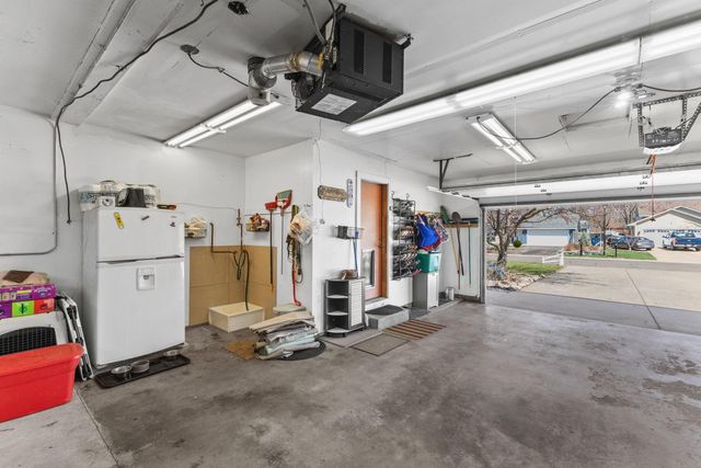 8019 122nd Lane N, Champlin, MN 55316