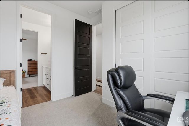 7808 Savannah Height Avenue, Bakersfield, CA 93313