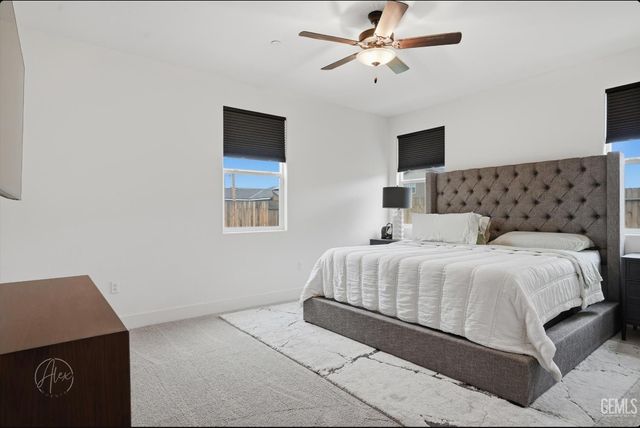 7808 Savannah Height Avenue, Bakersfield, CA 93313