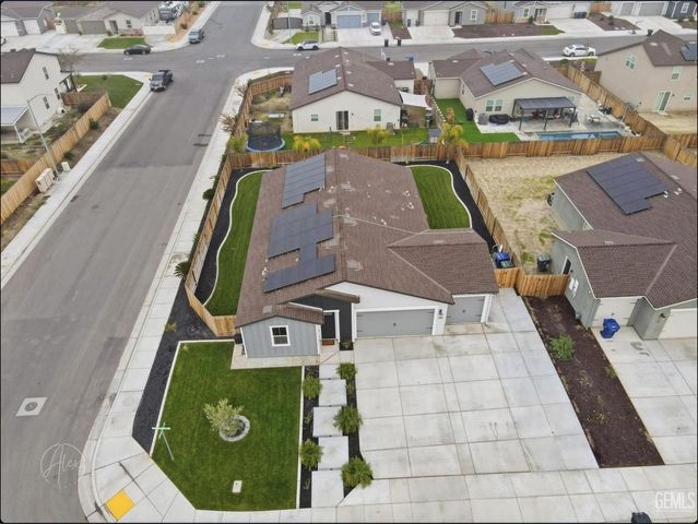 7808 Savannah Height Avenue, Bakersfield, CA 93313