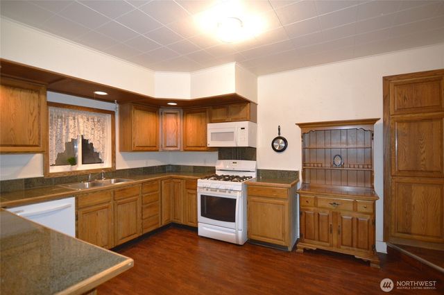 1308 N Pearl Street, Centralia, WA 98531