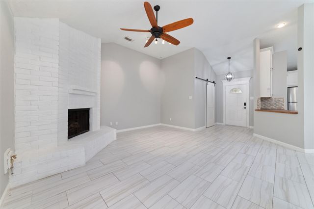 11439 Devencrest Drive, Houston, TX 77066