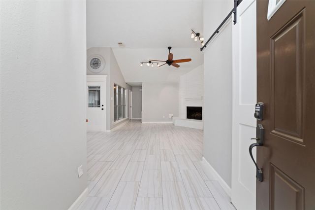 11439 Devencrest Drive, Houston, TX 77066