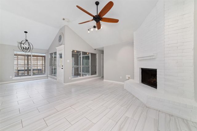 11439 Devencrest Drive, Houston, TX 77066