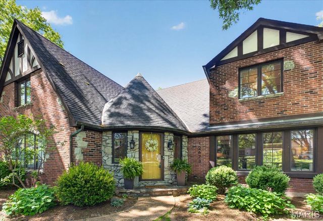 12673 Alswell Lane, St Louis, MO 63128