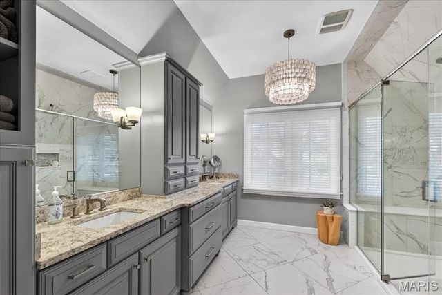 12673 Alswell Lane, St Louis, MO 63128