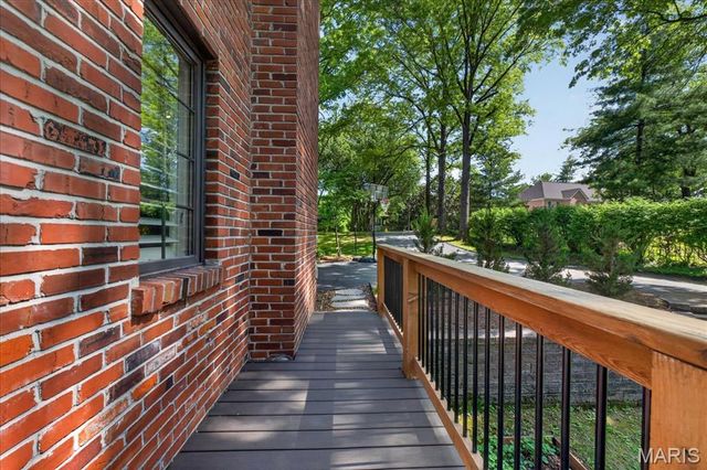 12673 Alswell Lane, St Louis, MO 63128