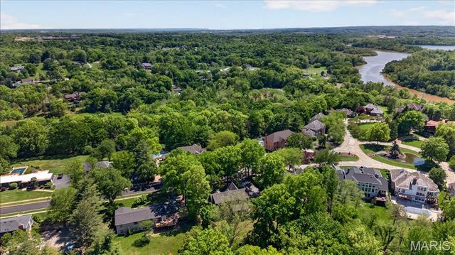 12673 Alswell Lane, St Louis, MO 63128
