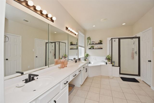 5615 Edgewood Place Drive, Spring, TX 77379