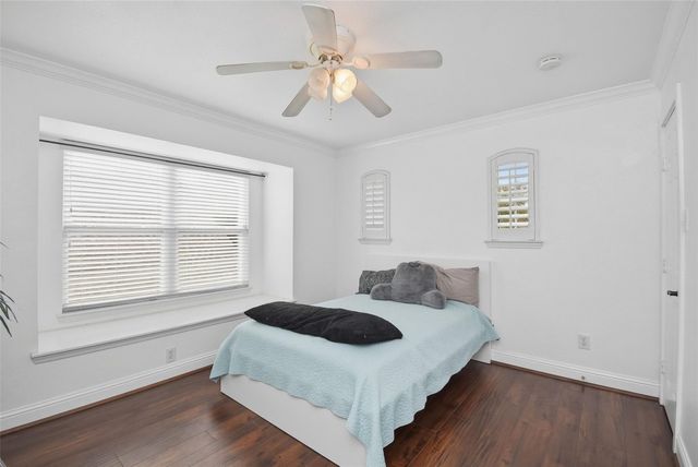 5615 Edgewood Place Drive, Spring, TX 77379