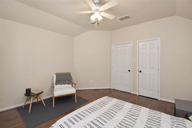 5615 Edgewood Place Drive, Spring, TX 77379