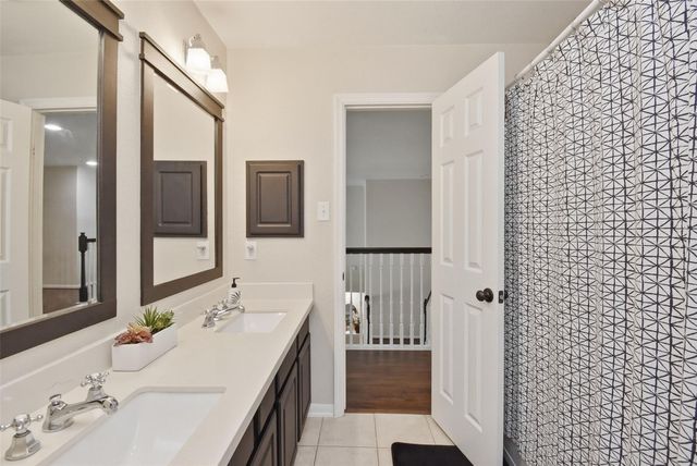 5615 Edgewood Place Drive, Spring, TX 77379