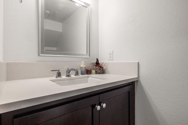 10 W Piazza St, Mountain House, CA 95391