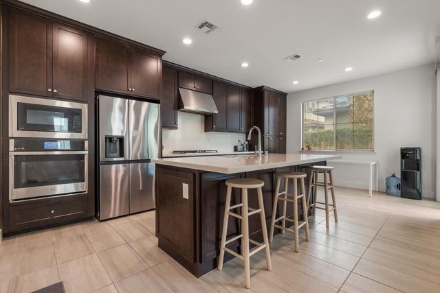 10 W Piazza St, Mountain House, CA 95391